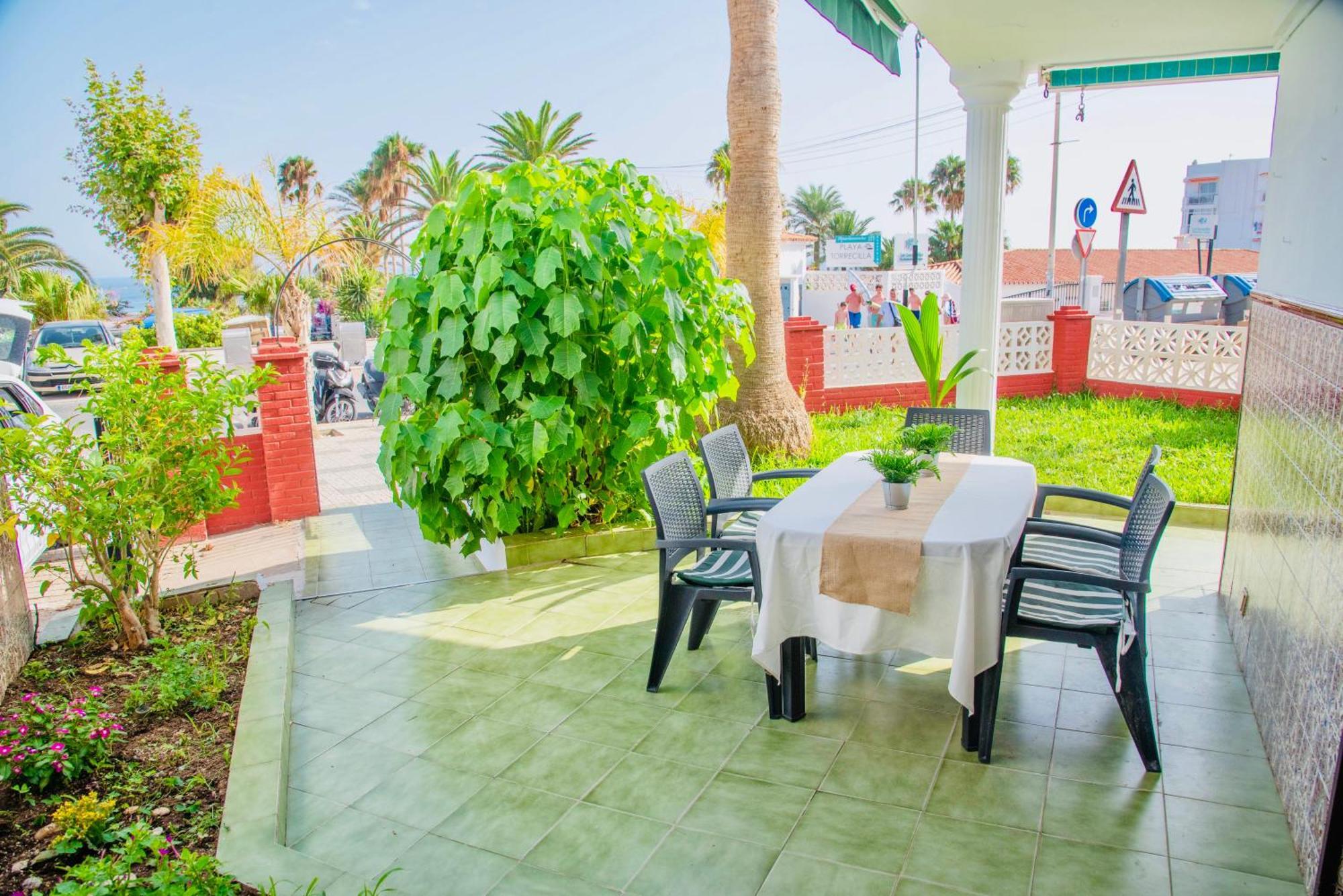 Villa Torrecilla En El Centro De Nerja - South Costa Bagian luar foto