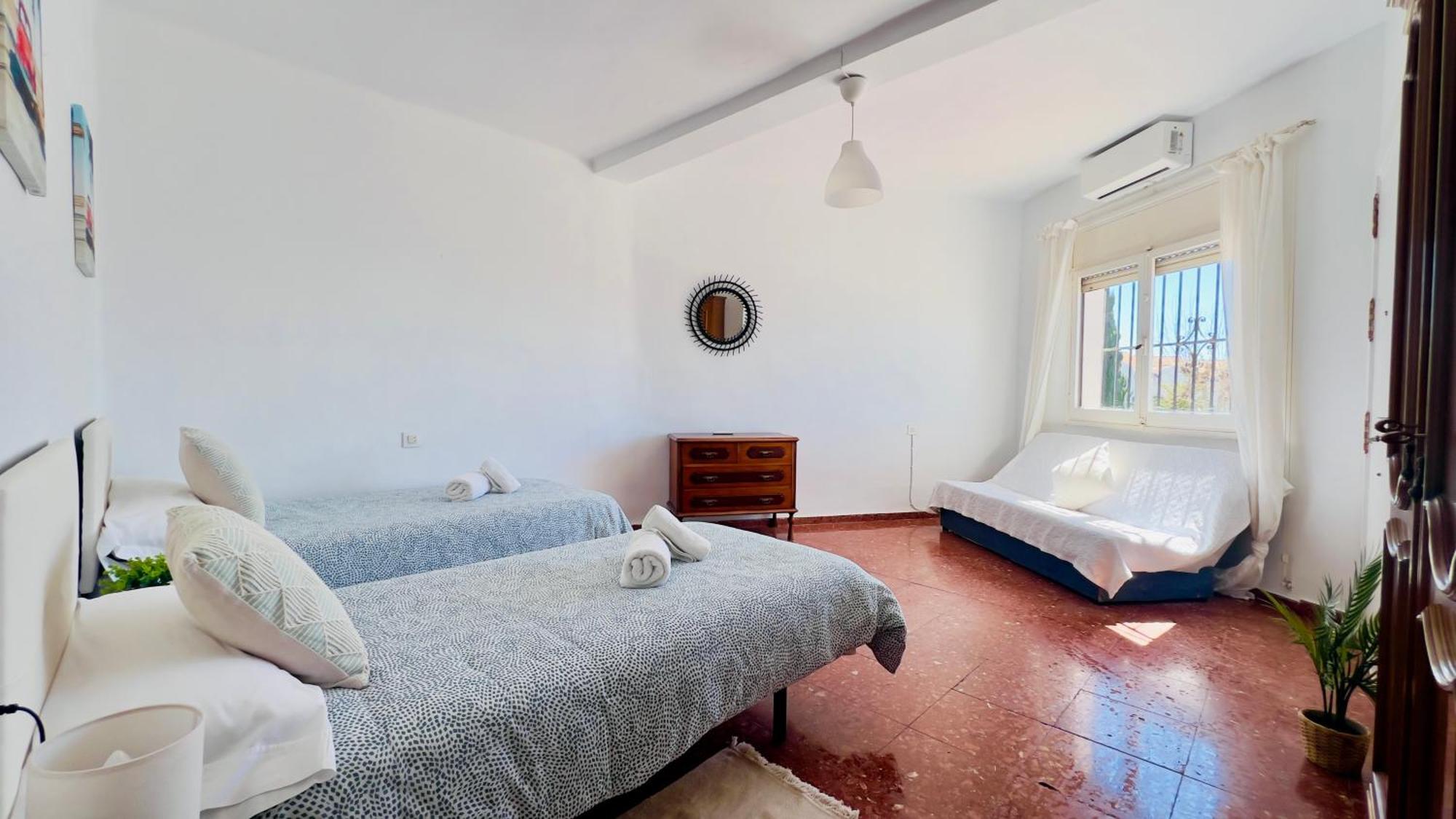 Villa Torrecilla En El Centro De Nerja - South Costa Bagian luar foto