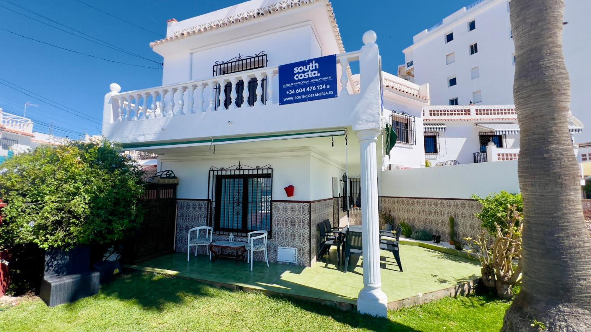 Villa Torrecilla En El Centro De Nerja - South Costa Bagian luar foto